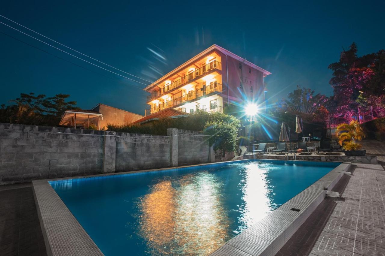 Santa Maria Hotel เอนเทบเบ้ ภายนอก รูปภาพ