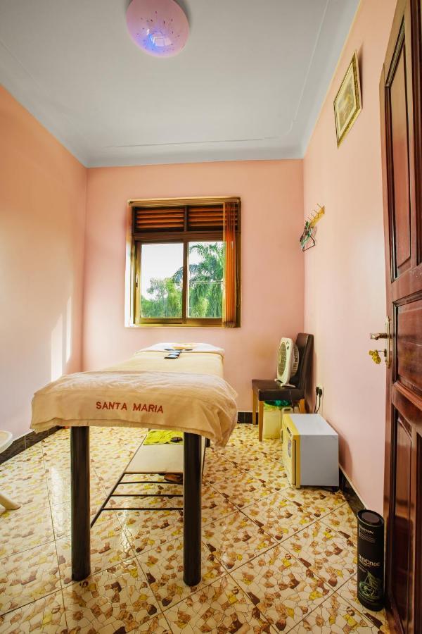Santa Maria Hotel เอนเทบเบ้ ภายนอก รูปภาพ